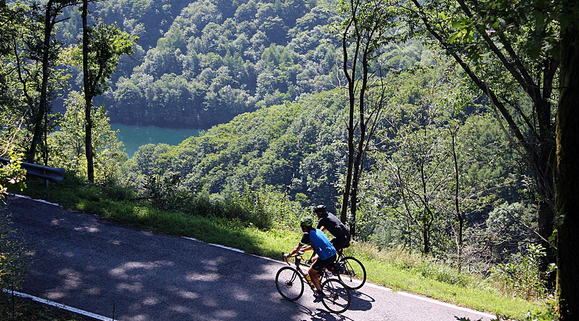 Endara. PIRINEOS SOLITARIOS. BICIS EN RUTA. 1170X650
