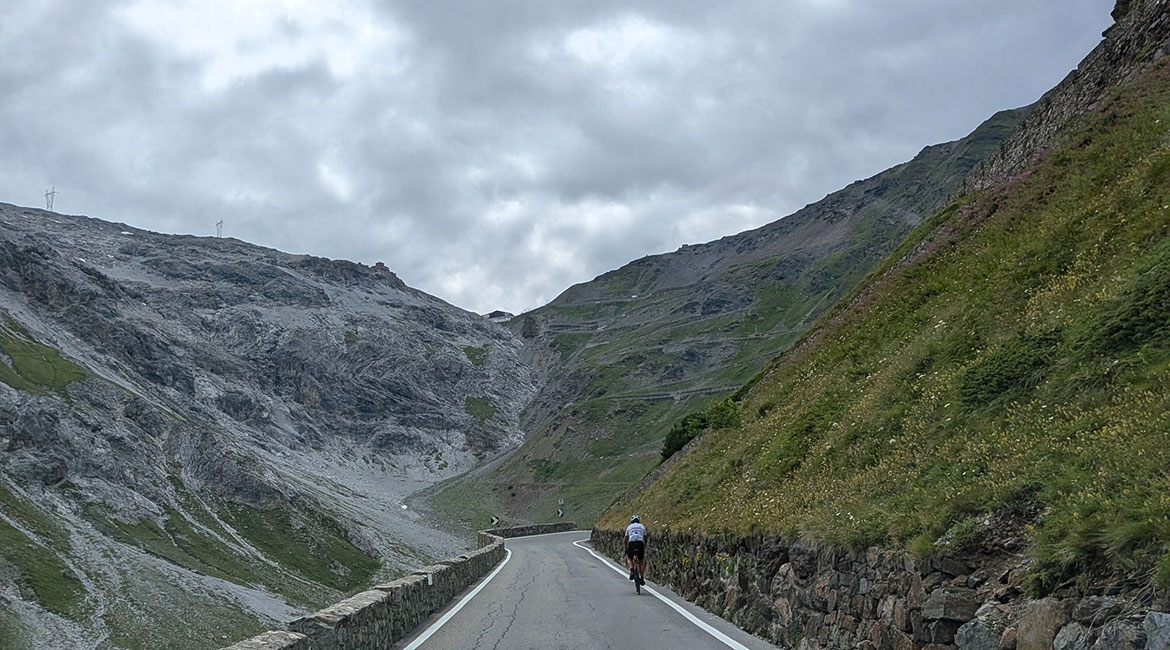DOLOMITAS-BICIS-EN-RUTA-Stelvio-17-1170x650