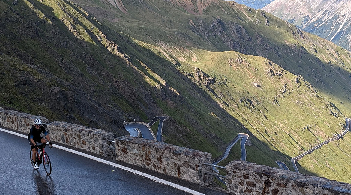 DOLOMITAS-BICIS-EN-RUTA-Stelvio-16-1170x650