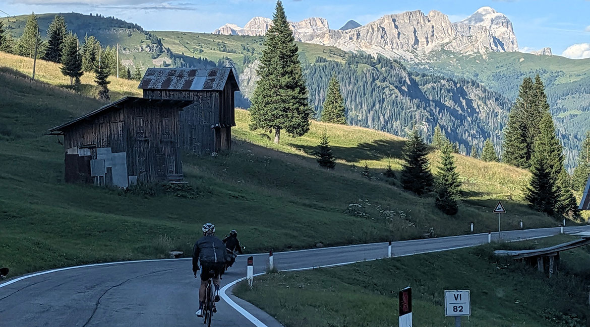 DOLOMITAS-BICIS-EN-RUTA-Pordoi-13-1170x650